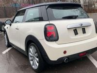 Gebraucht Mini Cooper D 116 PS (85 kW) 2014 Pepper white Kleinwagen