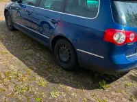 Gebraucht VW Passat 140 PS (102 kW) 2007 Blau Kombi