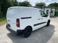 Gebraucht Peugeot Partner 99 PS (72 kW) 2017 Weiß Van / Kleinbus