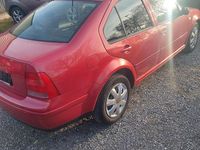 Gebraucht VW Bora 75 PS (55 kW) 2001 Rot Limousine