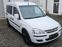 Używany Opel Combo Edition 97 KM (71 kW) 2006 Biały Minivan