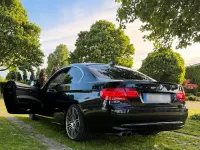 Gebraucht BMW 330 245 PS (180 kW) 2011 Schwarz Coupé