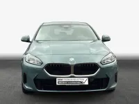 Gebraucht BMW 120 Sport Line 150 PS (110 kW) 2025 Grün Kleinwagen
