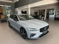 Gebraucht Volvo V60 Plus 360 PS (264 kW) 2025 Vapour grey / metallic (metallic) Kombi