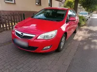 Gebraucht Opel Astra 115 PS (84 kW) 2010 Rot Limousine