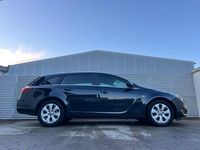 Gebraucht Opel Insignia Edition 140 PS (102 kW) 2014 Grün Kombi