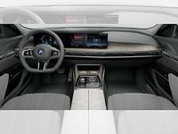Gebraucht BMW i7 484 kW (659 PS) 2025 Grau (sonderlackierung bmw frozen dark grey ii meta) Limousine