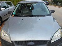 Gebraucht Ford Focus 113 PS (83 kW) 2005 Grau Limousine