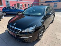 Gebraucht Peugeot 308 Active 125 PS (91 kW) 2014 Schwarz perla nera Limousine