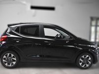 Neu Hyundai i10 Advanced 79 PS (58 kW) 2025 Schwarz metallic Kleinwagen