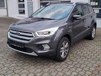 Gebraucht Ford Kuga 150 PS (110 kW) 2017 Silber SUV