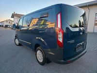 Second-hand Ford Transit Custom 125 CP (91 kW) 2015 Albastru Monovolum