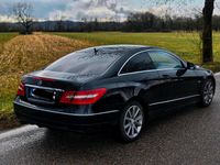 Gebraucht Mercedes E250 204 PS (150 kW) 2010 Schwarz Coupé