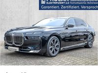 Gebraucht BMW 750e Comfort Edition 489 PS (359 kW) 2023 Schwarz Limousine