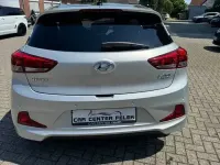 Gebraucht Hyundai i20 Style 101 PS (74 kW) 2016 Silber Coupé