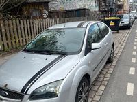 Gebraucht Ford Focus 100 PS (73 kW) 2005 Grau Coupé