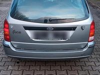 Gebraucht Ford Focus 100 PS (73 kW) 2002 Grau Kombi