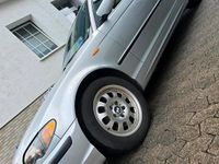 Gebraucht BMW 325 197 PS (144 kW) 2001 Silber Limousine