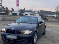 Gebraucht BMW 118 143 PS (105 kW) 2011 Schwarz Kleinwagen