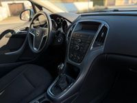 Gebraucht Opel Astra Edition 120 PS (88 kW) 2013 Silber Limousine