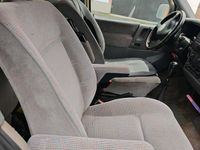 Second-hand VW T4 110 CP (80 kW) 1995 Auriu Van