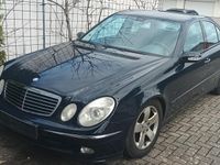 Gebraucht Mercedes E270 175 PS (128 kW) 2002 Blau Limousine