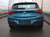 Gebraucht Opel Astra 105 PS (77 kW) 2016 Andere farben Kleinwagen