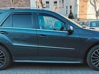 Gebraucht Mercedes ML350 224 PS (164 kW) 2010 Grau SUV