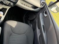 Gebraucht Renault Clio IV LIMITED 88 PS (64 kW) 2017 Weiß Kleinwagen