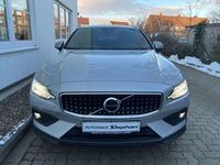 Gebraucht Volvo V60 CC Plus 197 PS (144 kW) 2022 Silber Kombi