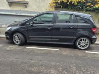 Gebraucht Mercedes B180 116 PS (85 kW) 2011 Schwarz Van / Kleinbus