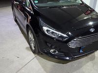 Gebraucht Ford S-MAX Titanium 179 PS (131 kW) 2016 Schwarz Van / Kleinbus