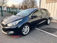 Używany Kia Ceed 135 KM (99 kW) 2015 Czarny Hatchback