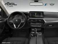 Gebraucht BMW 520 190 PS (139 kW) 2022 Saphirschwarz Kombi