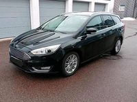 Gebraucht Ford Focus Titanium 120 PS (88 kW) 2018 Schwarz Kombi