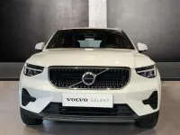 Gebraucht Volvo XC40 Core 163 PS (119 kW) 2022 Weiß SUV