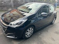 Gebraucht Peugeot 208 Active 82 PS (60 kW) 2017 Schwarz Kleinwagen