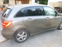Gebraucht Mercedes B180 109 PS (80 kW) 2012 Braun Kleinwagen