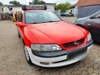 Gebraucht Opel Vectra 115 PS (84 kW) 1997 Rot Limousine