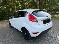 Gebraucht Ford Fiesta Titanium 97 PS (71 kW) 2010 Weiß Limousine