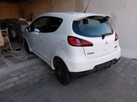 Gebraucht Mitsubishi Colt Top 95 PS (69 kW) 2012 Weiß Kleinwagen