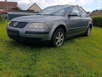 Gebraucht VW Passat 101 PS (74 kW) 2003 Grau Limousine