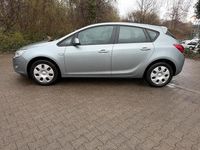 Gebraucht Opel Astra 87 PS (63 kW) 2012 Grau Limousine