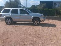 Gebraucht Jeep Grand Cherokee 163 PS (119 kW) 2004 Silber SUV