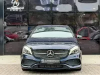 Gebraucht Mercedes A200 AMG 136 PS (100 kW) 2018 Blau Limousine