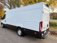 Gebraucht Iveco Daily 158 PS (116 kW) 2018 Weiß Van / Kleinbus