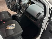 Gebraucht Opel Agila 68 PS (50 kW) 2010 Weiß Kleinwagen