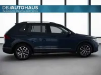 Second-hand VW Tiguan Life 150 CP (110 kW) 2023 Albastru SUV