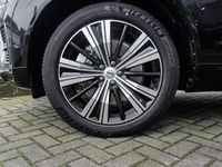 Gebraucht Volvo XC60 Plus 197 PS (144 kW) 2024 Grau SUV