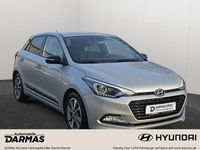 Gebraucht Hyundai i20 Passion Plus 101 PS (74 kW) 2018 Silber Limousine